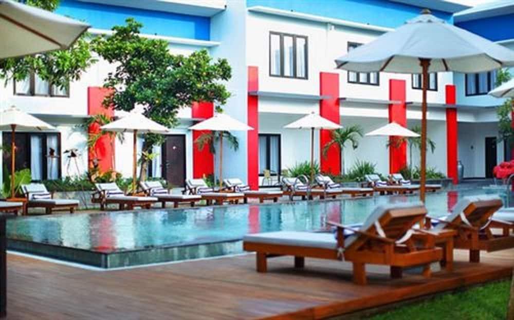 Ozz Hotel Kuta Lombok Exterior foto