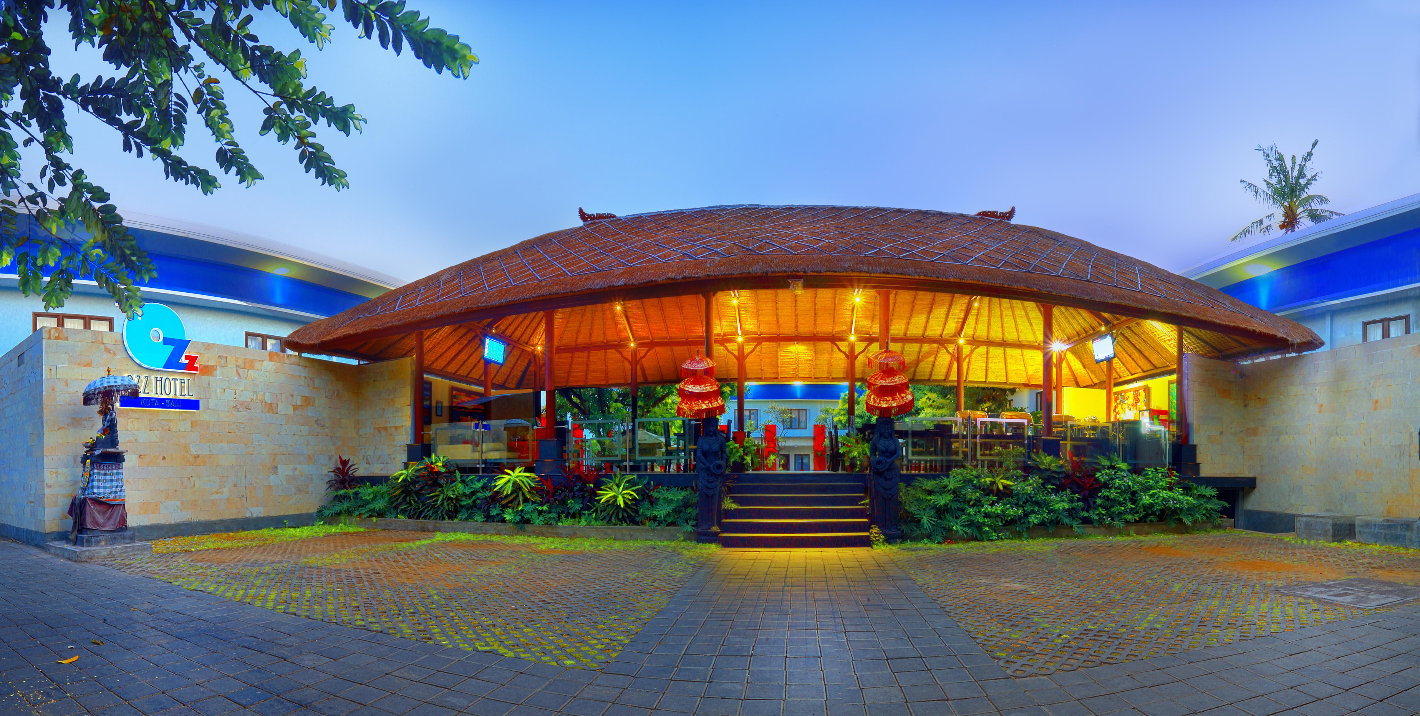 Ozz Hotel Kuta Lombok Exterior foto