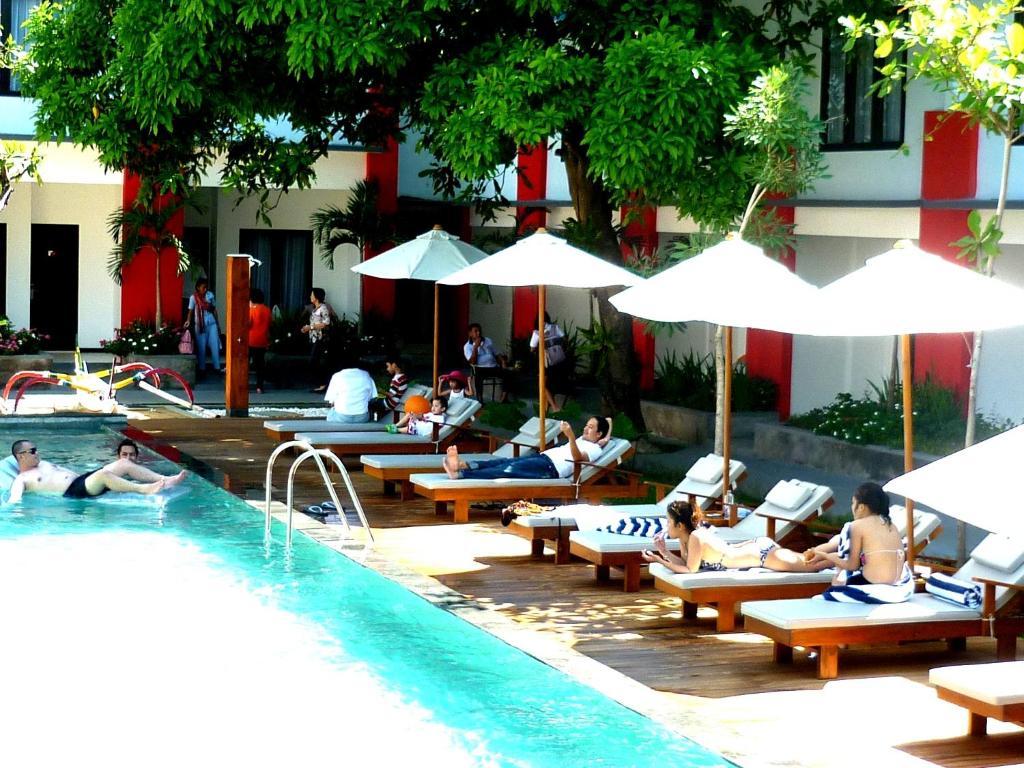 Ozz Hotel Kuta Lombok Exterior foto